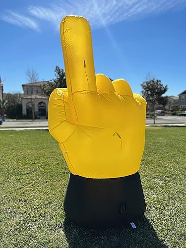 Miniatura 9 de Paquete de dos decoraciones de fiesta de graduación, incluye un oso de peluche marrón inflable de 4 pies de alto con gorra y gafas de bata, y mano