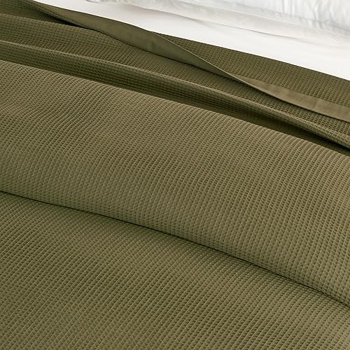 Miniatura 6 de Great Bay Home Manta 100% algodón de tejido de gofre verde oliva, tamaño matrimonialqueen, ligera y transpirable, suave y versátil, manta de cama
