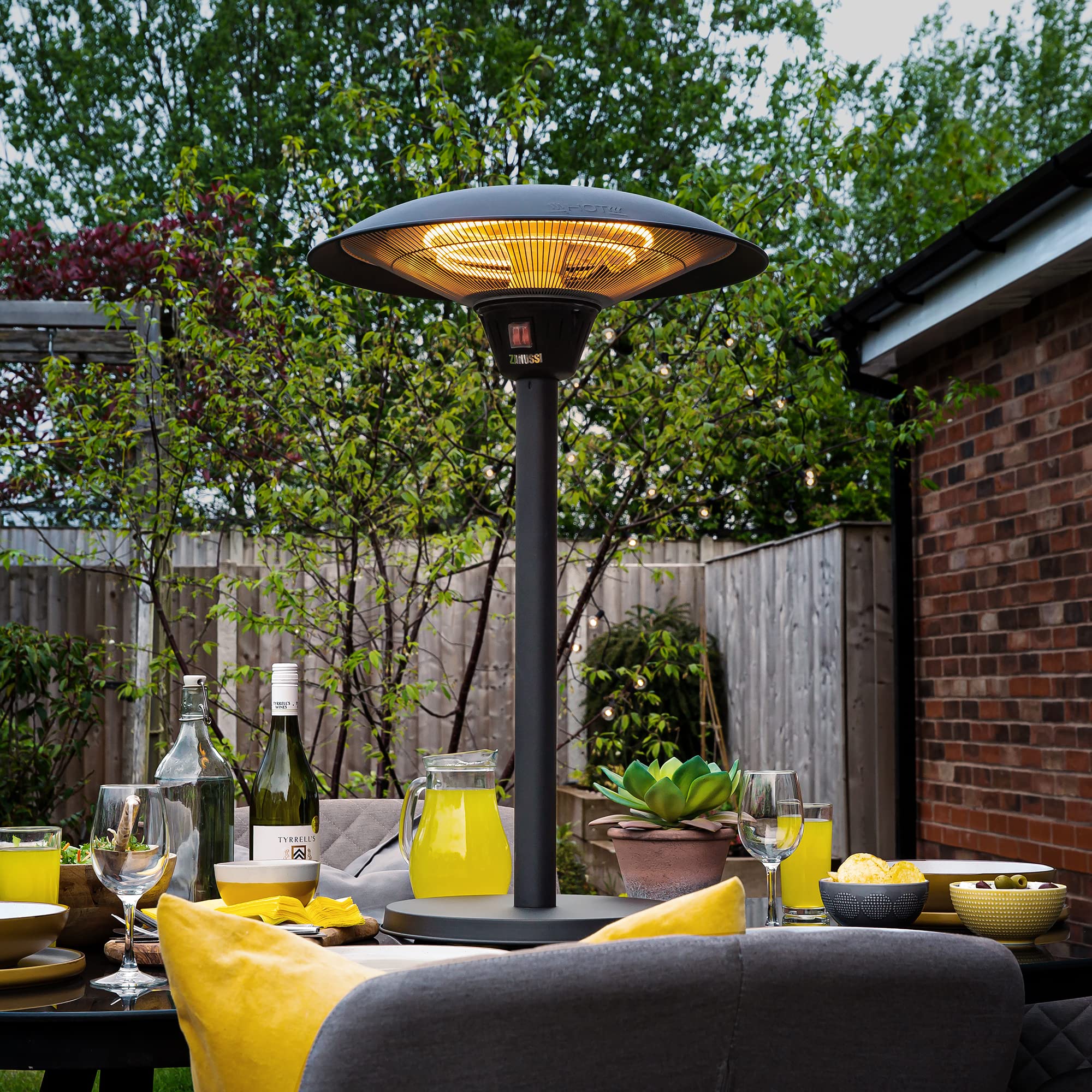 Zanussi Zttpth5 1kw Ip44 Rated 80 Cm High Outdoor Desertcart INDIA