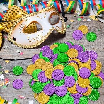 200 PCS Mardi Gras Decorations, 1.4 in Purple Gold Green Fake Coins, Crown Masks Pattern Mardi Gras Gold Coins Plastic Coins Leprechaun Gold Coins, Mardi Gras Table Decorations Costume Accessories