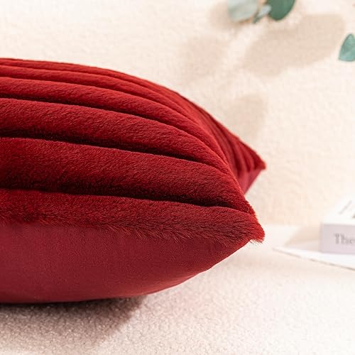 Miniatura 3 de Uhomy Juego de 2 fundas de almohada de felpa esponjosa de 18 x 18 pulgadas, fundas de almohada decorativas de lujo y suaves de piel sintética para