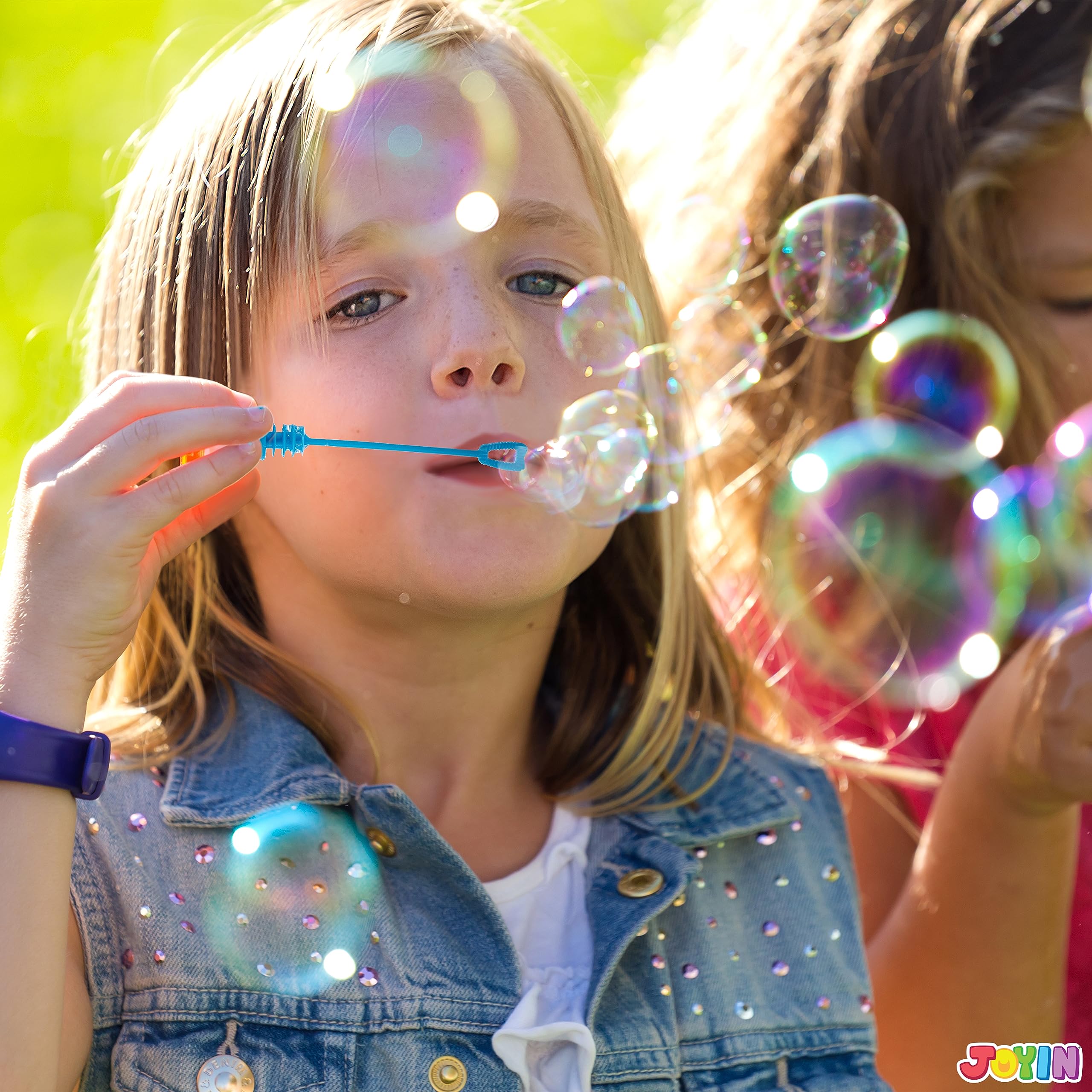 JOYIN 36 varitas de burbujas de Halloween, mini burbujas para niños, juguetes de burbujas a granel, regalos de fiesta de Halloween, bolsas de regalo, uso de actividades al aire libre en interiores,
