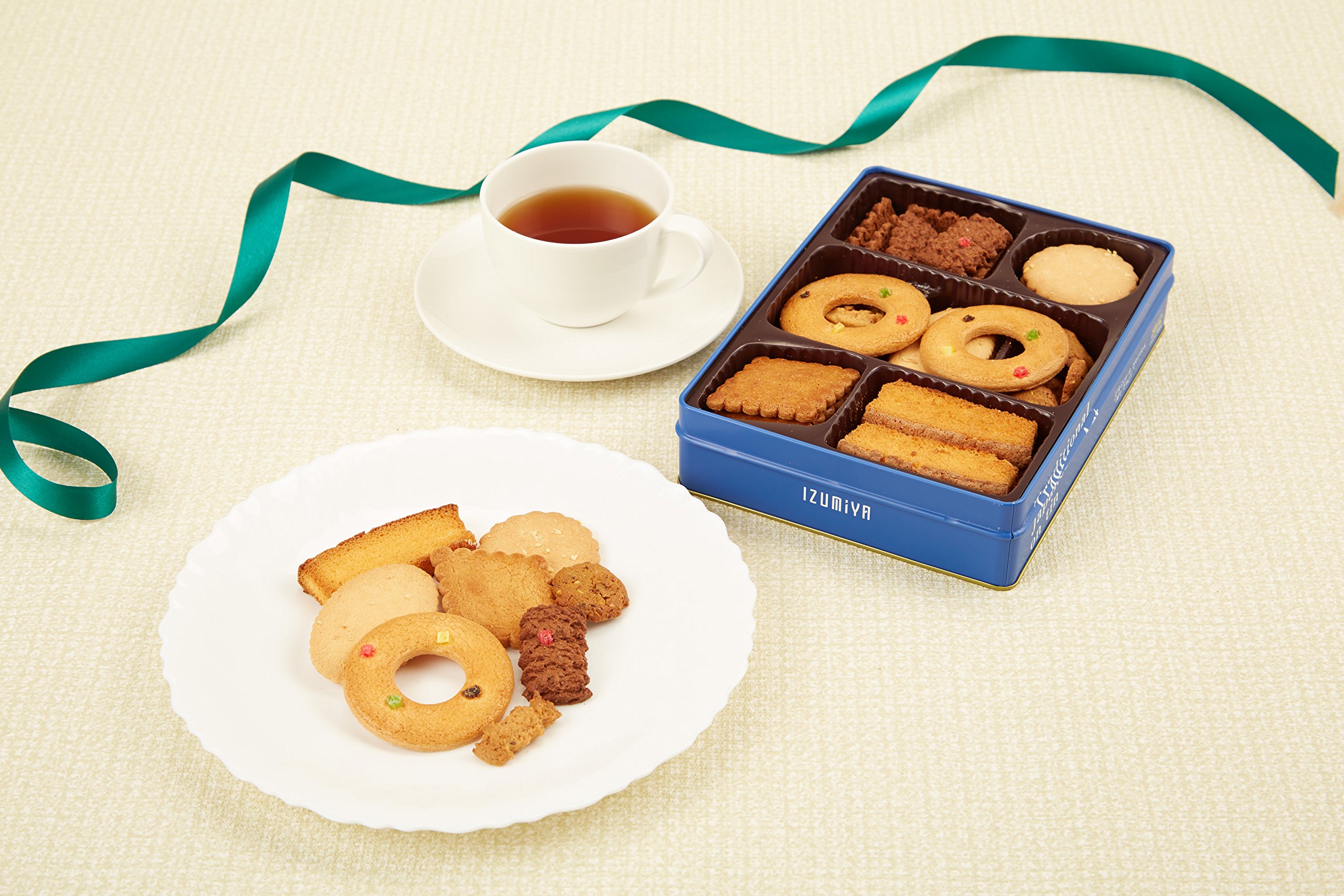 Amazon.co.jp: 泉屋クッキー缶 浮世絵シリーズ（富士山（北斎）) 1個