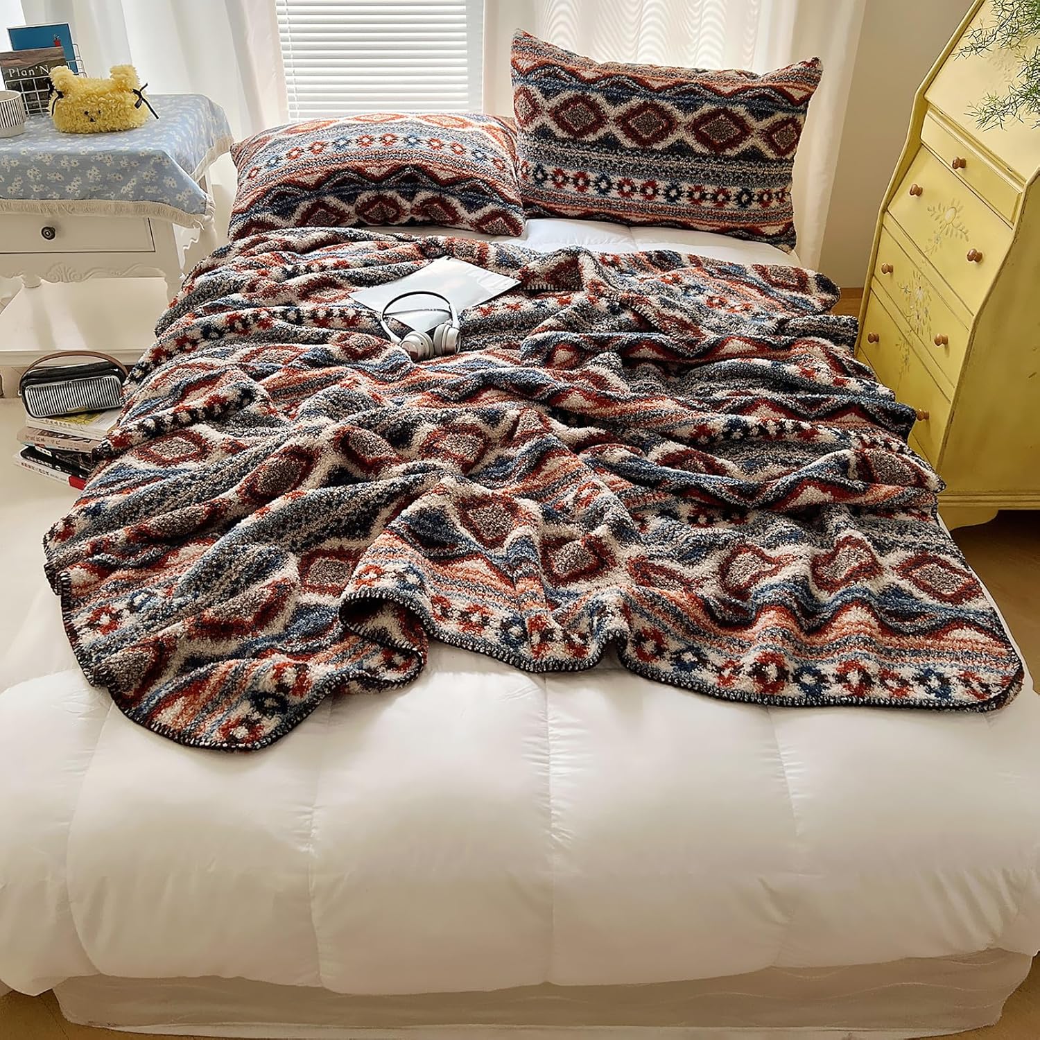 ukeler boho sherpa fleece blanket 80'' × 90'', ultra soft aztec queen blanket for all season, large cozy plush bohemian throw blankets for bed couch sofa office camping, brown aa-brown bohemia 80x90 inch