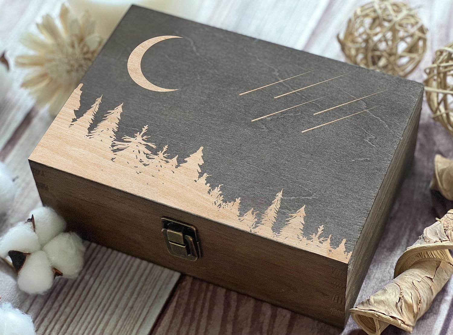 Celestial Charm Wooden Box: Crescent Moon and Falling Stars Design, Perfect Gift for Friends and Family, Ideal Birthday and Keepsake Box