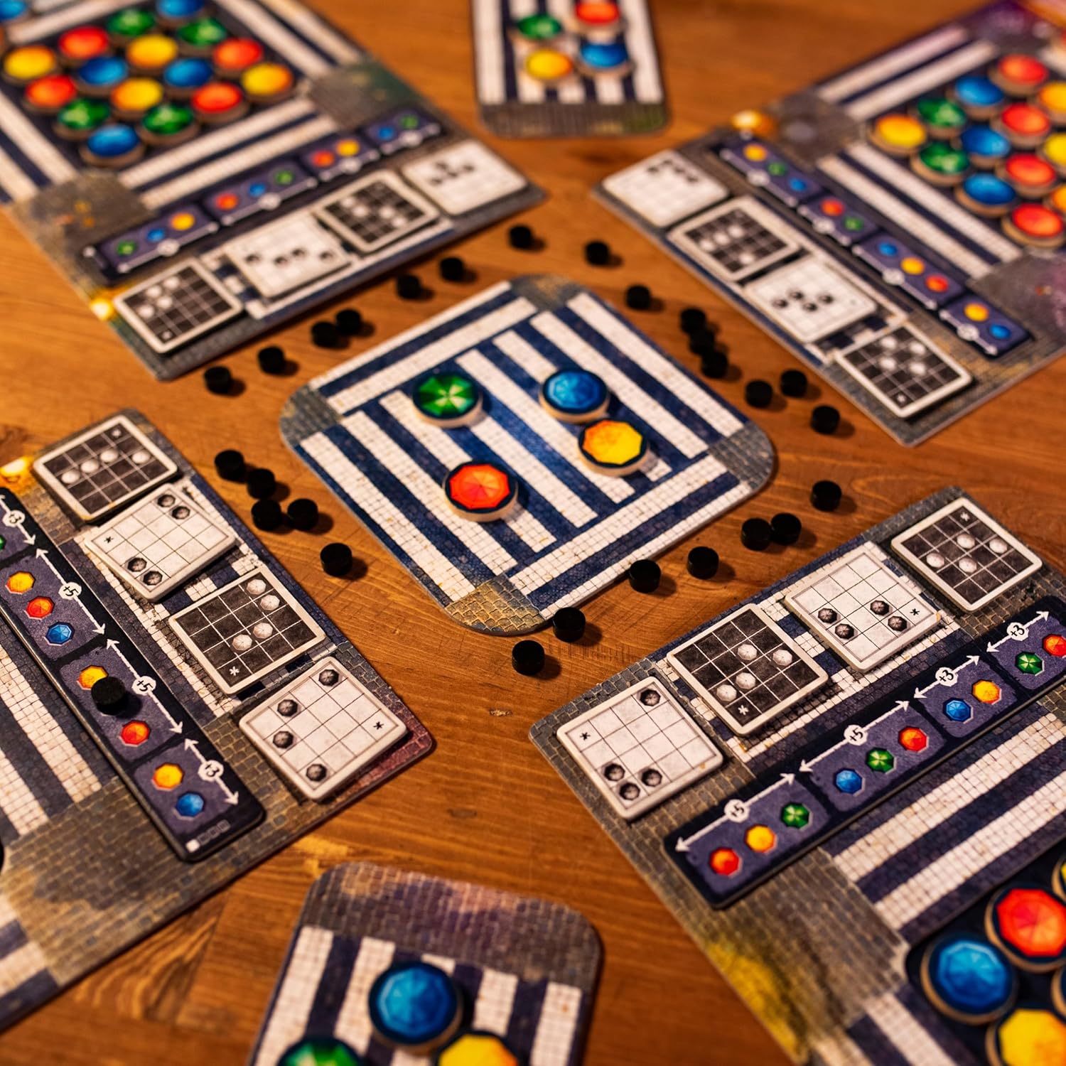 Pandasaurus Games Umbrella Board Game - A Vibrant New York City Strategy Game, Fun, Challenging Family Game for Kids & Adults, Ages 8+, 1-4 Players, 30 Min Playtime, Made by Pandasaurus Games