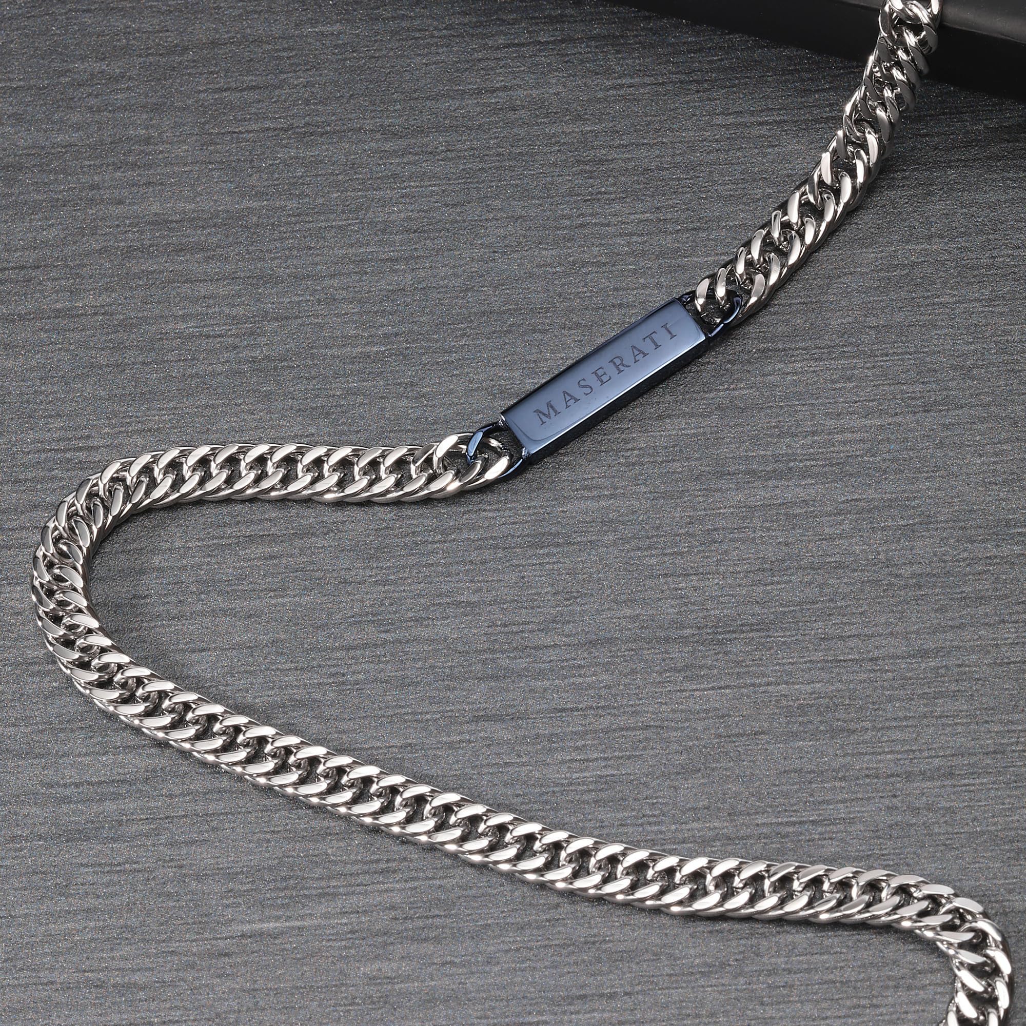 Maserati Collar Hombre, Colección JEWELS, en Acero, diamantes, PVD azul - JM221ATY02