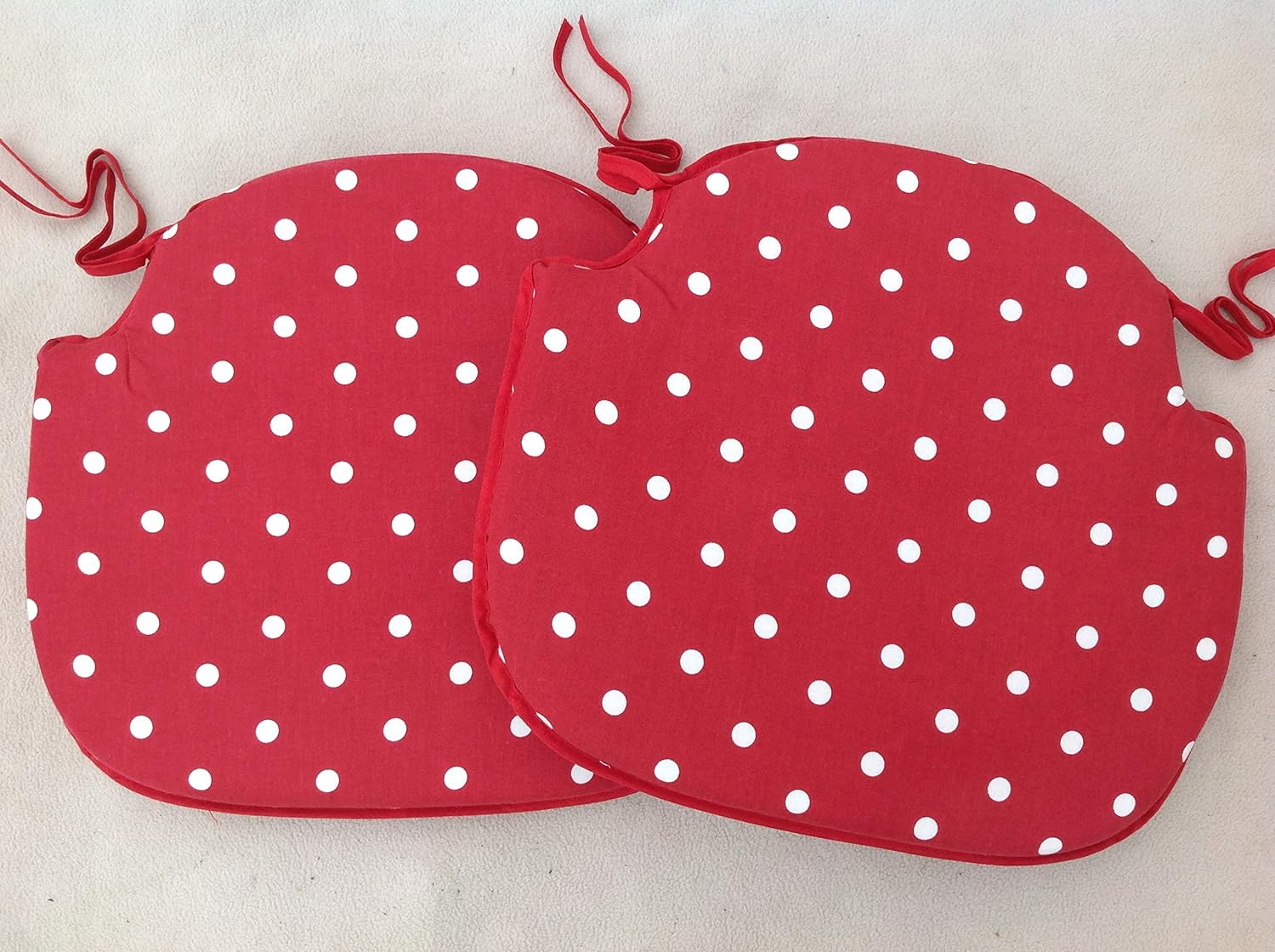 SET OF 2 RED POLKA DOT DESIGN SPINDLE BACK SHAPED CHAIR SEAT PADS (For
