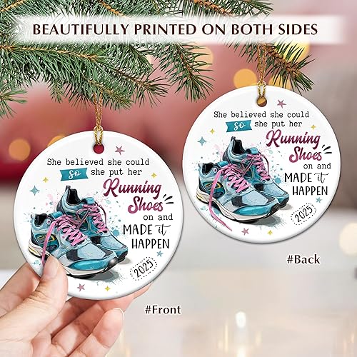 Miniatura 4 de Adorno Navideño Colgante de Carrera 2025 - Regalos para Corredoras para su Hermana y Familia, Adornos de Árbol de Navidad de Cerámica - Regalos