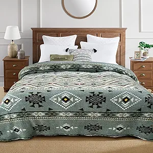 CASAAGUSTO Boho Sherpa Throw Blanket, Aztec Queen Blanket, Ultra Soft, Warm, Cozy, Plush, Thick Fleece Bohemian Throw Blanket for Couch, Bed, Sofa (Olive Green 90 * 90 Inch)