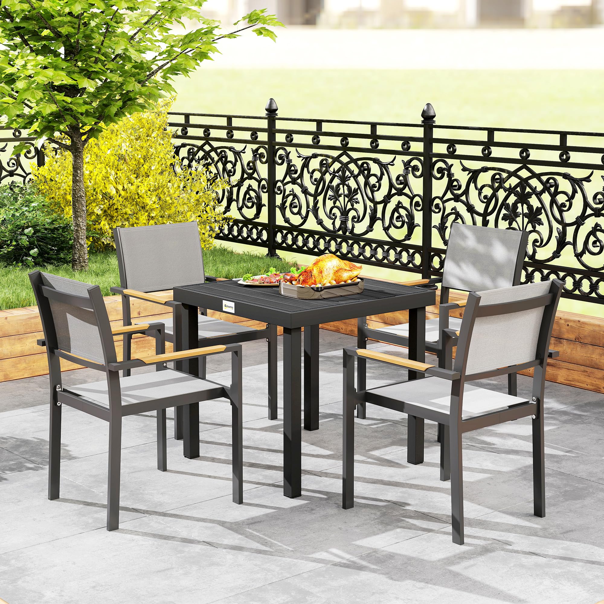 Outsunny Tavolo da Giardino con Piano Effetto Legno da 78x78 cm, Tavola da Pranzo per 4 Persone Quadrato in Alluminio e Plastica, Per Patio, Terrazzo, Balcone ed Esterno, Nero