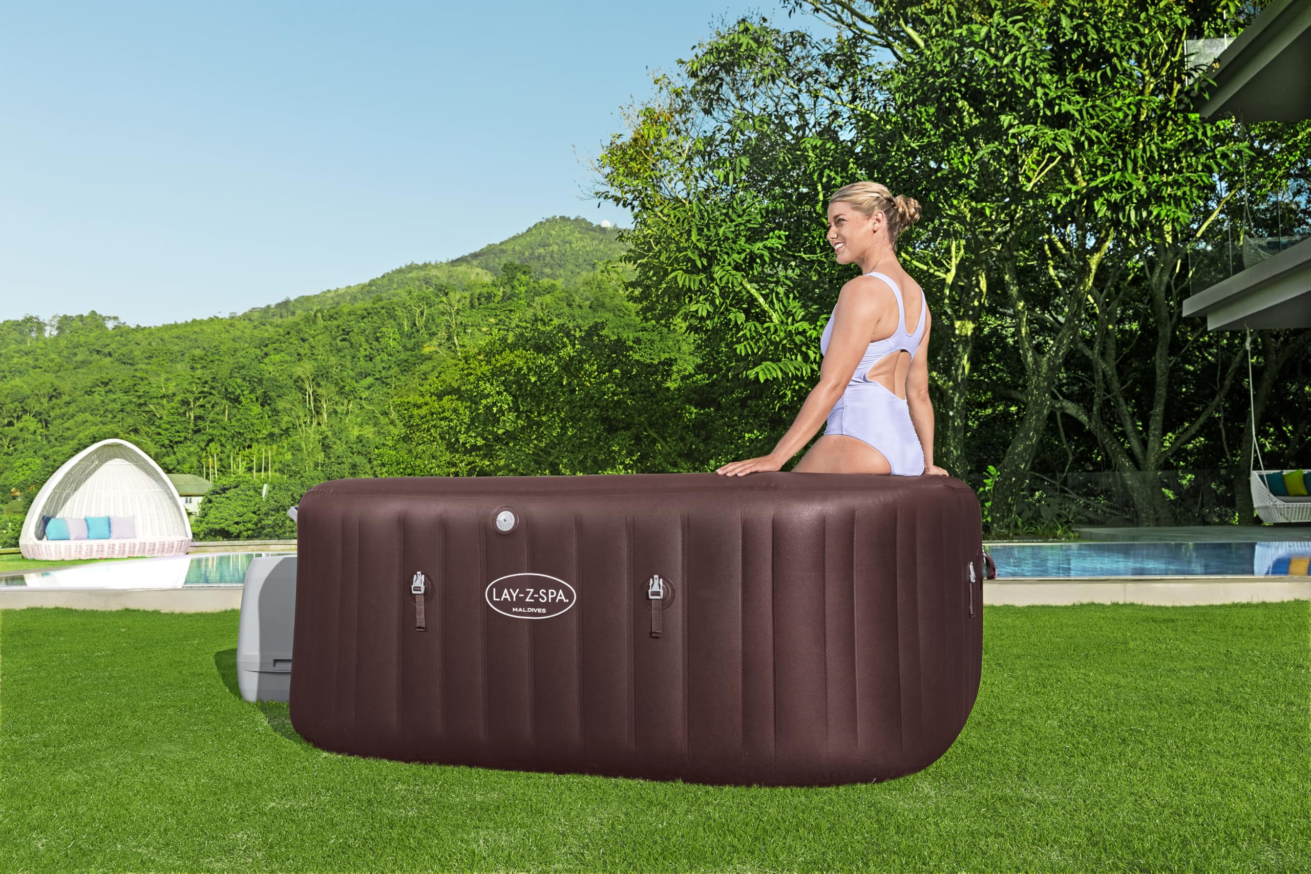79" x 79" x 31.5"/2.01mx 2.01mx 80cm Maldives MaxHold EnergySense Smart Luxe HydroJet Pro 7 Bourgogne Carré