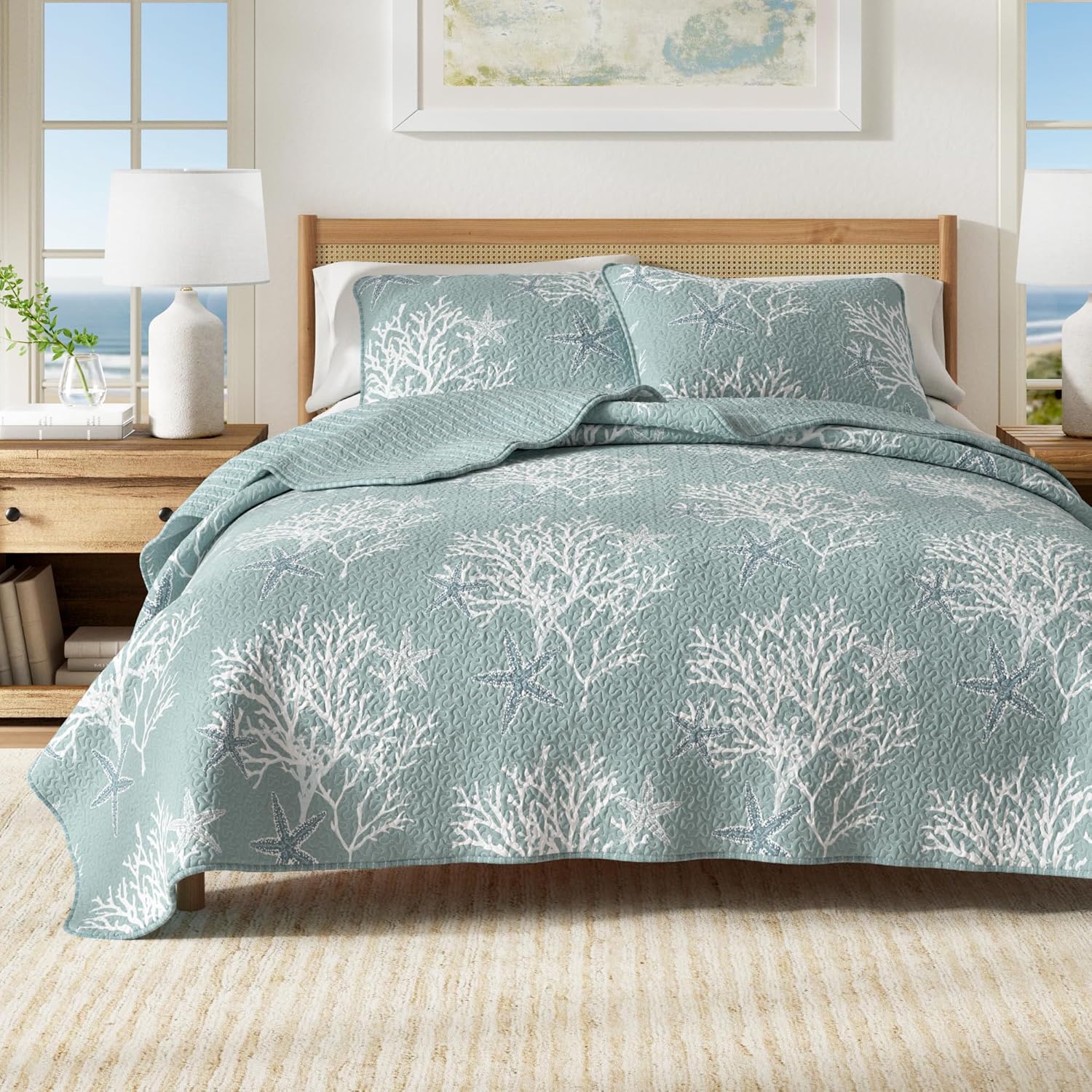 Great Bay Home Twin/Twin XL Coastal Quilt Bedding Set, Summer Coastal Quilt with Sham, Beach 2-Piece Reversible All Season Bedspread Quilt Set. Lightweight Nautical Quilted Coverlet.Ether Blue