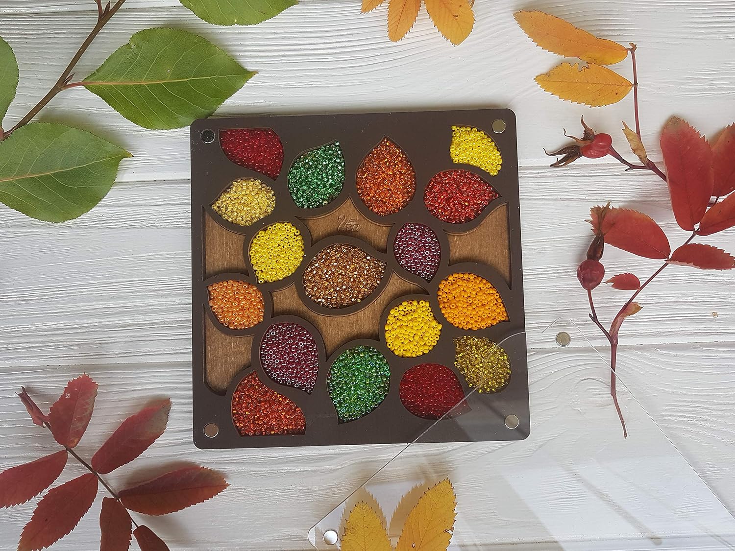 AllAboutEmbroideryUA Bead organizer (Leaves)