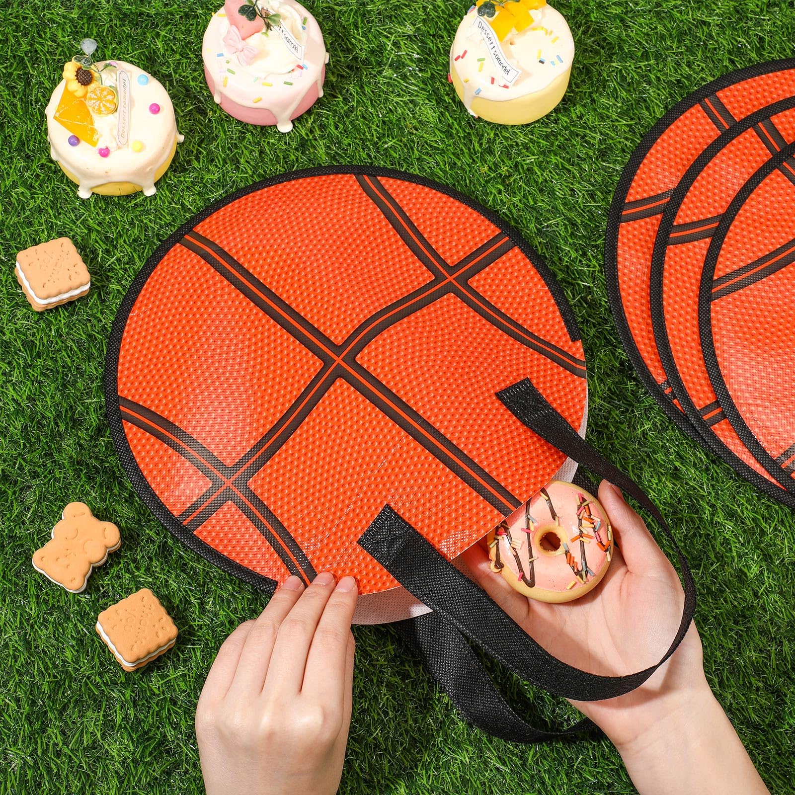 Yeyeplum 12 Pcs Basketball Party Favor Bags 10 × 10 Inch Basketball Gift Bags with Handle Round Non Woven Gift Pouches for Goodie Candy Snacks Sports Themed Birthday Party Supplies
