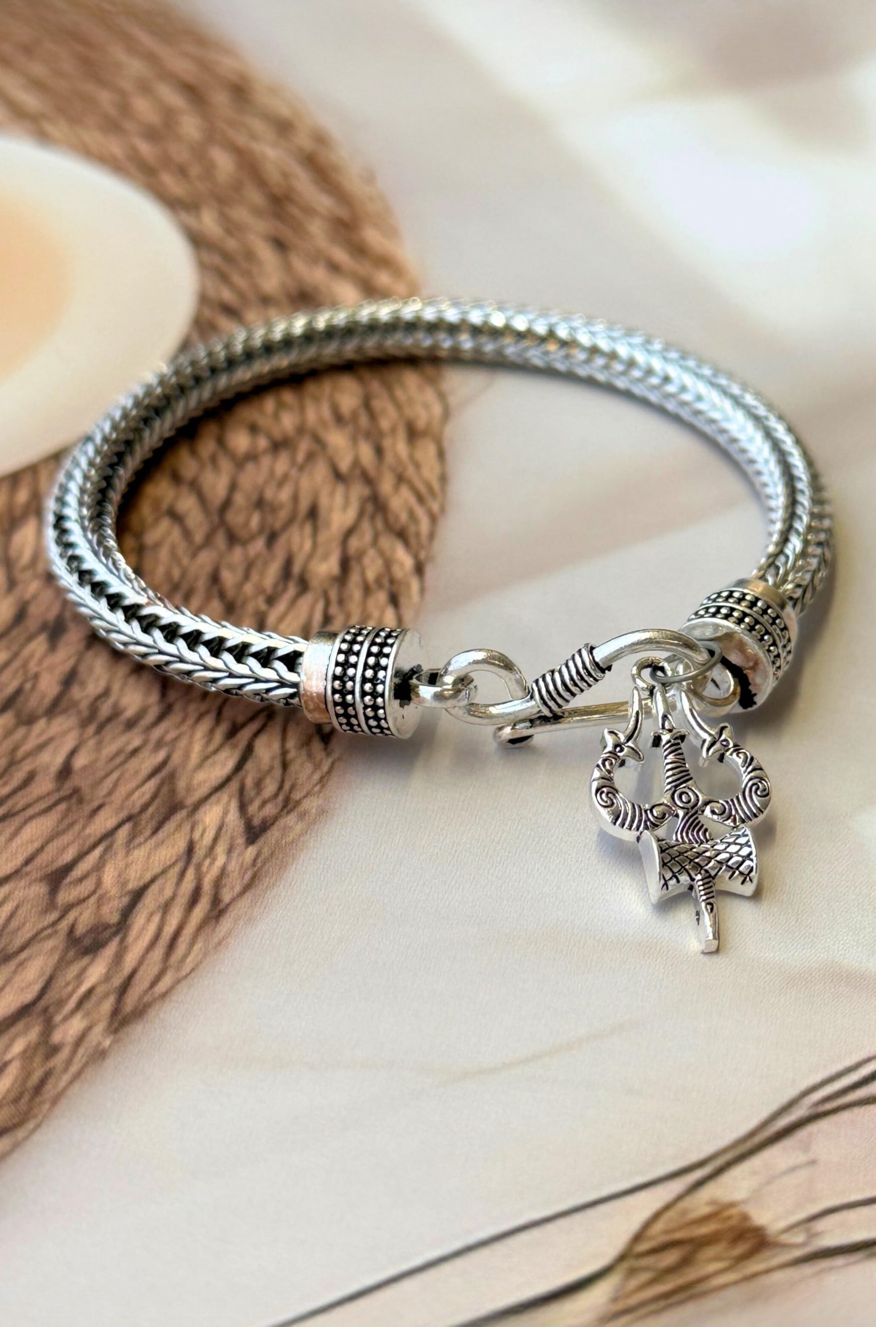 Wonder Care Rudraksha Shiv Om Trishul Damroo Kada for men, Lord Shiva Bahubali Cuff Bracelet for men, boys | Religious Brass Kada | Free size