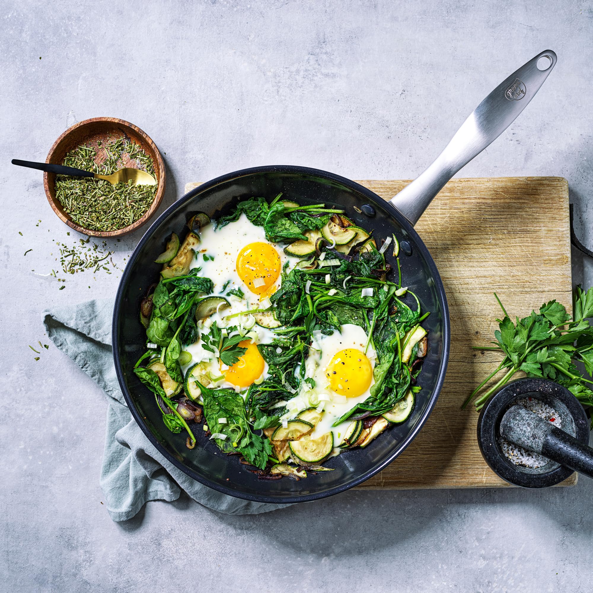 GreenChef Profile Plus Padella Wok in Antiaderente Ceramica Sana in Acciaio Inox da 28 cm/3,6 L, Soffriggere, Senza PFAS, Induzione, Resistente, Sicuro al Forno fino a 200˚C, Argento e Interni Nero