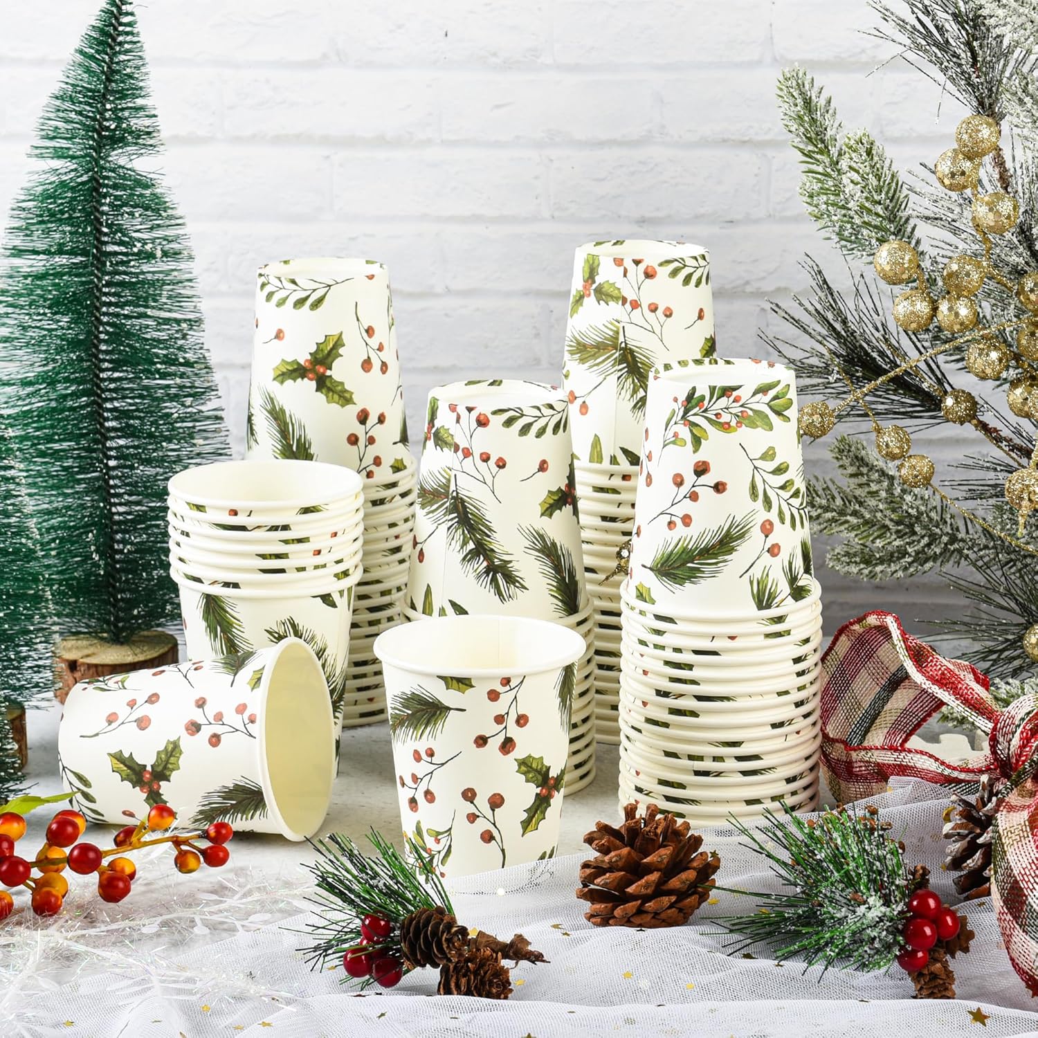 100Pcs Christmas Paper Cups Berry & Pine 9oz Disposable Party Cups Winter Watercolor Greenery Drinking Cups for Hot Cold Beverage Coffee Tea Xmas Holiday Party Supplies