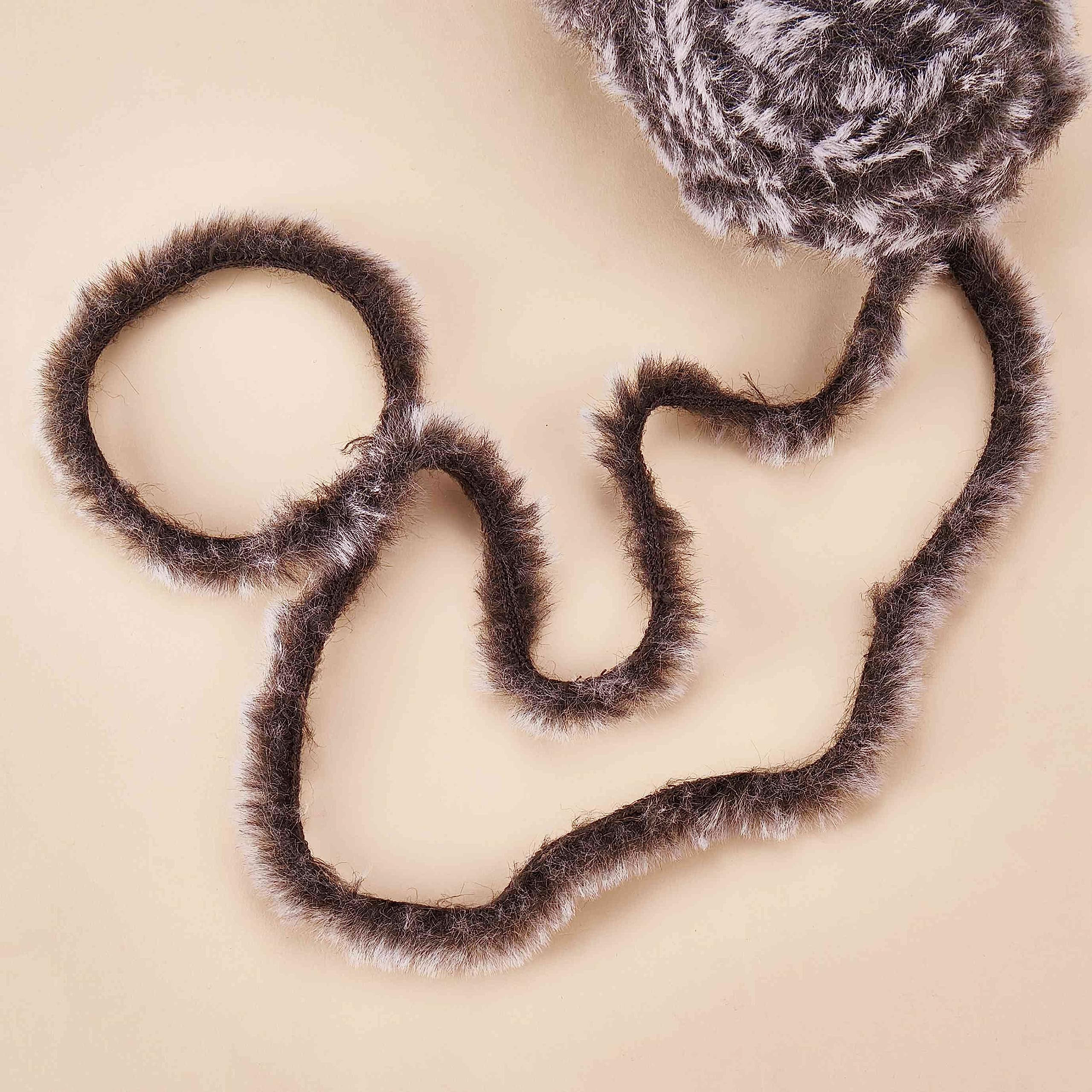 BEEFLYING 2 Roll Skeins Super Soft Fur Yarn Chunky Fluffy Faux Fur Yarn Fluffy Eyelash Yarn for Crochet Knit Blanket Rug Clothes Knitting-230m(232.8yds,51g2)-Camel - Image 4