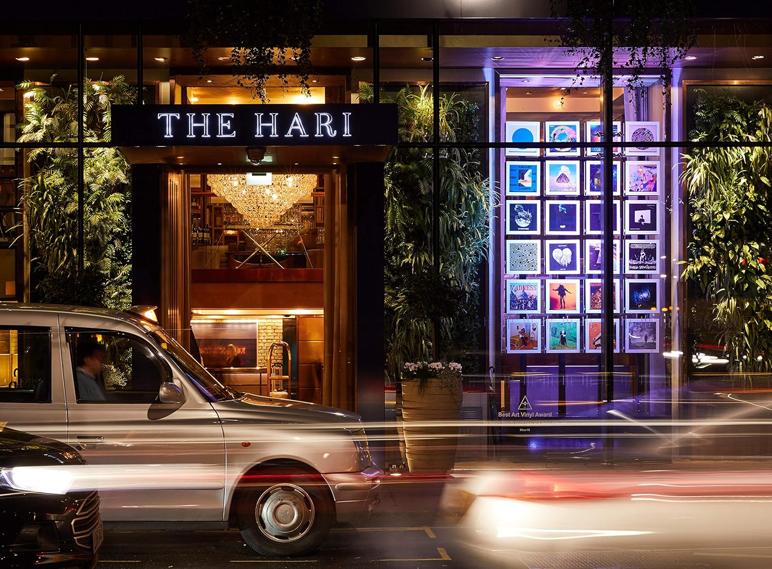 Art Vinyl Play & Display 12″ Vinyl Record Frame – UV-Resistant Wall-Mount LP Frame, Front-Loading Record Holder & Album Cover Display, White