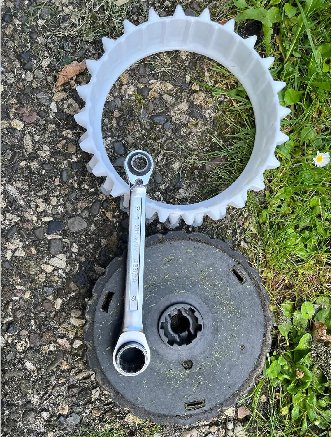 Replacement Wheel For Worx Landroid- Enhanced Traction Replacement Tires with Wear Ring,increase the diameter, making it easier to- traverse difficult terrain, Black (Black)