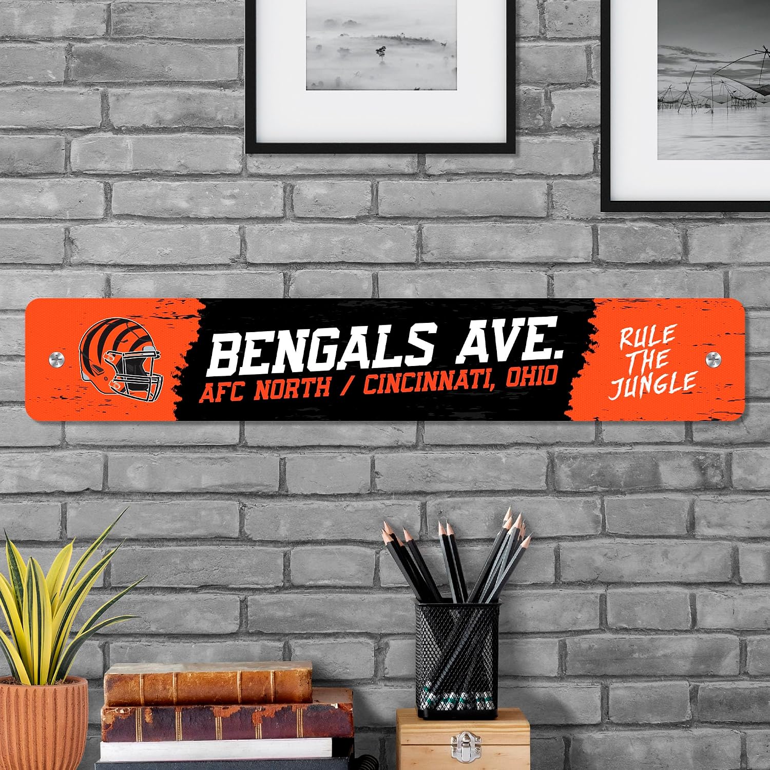 FANMATS 48434 NFL - Cincinnati Bengals Flat Metal Street Sign | Black & Orange | 24"x4" | "Bengals Ave." Wordmark