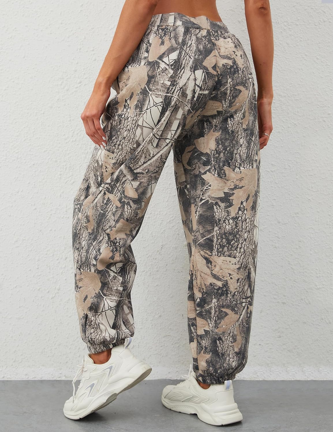 Women's Baggy Fleece Sweatpants Casual High Waisted Joggers Pants Fitted Sweat Pants with Pockets - Image 3