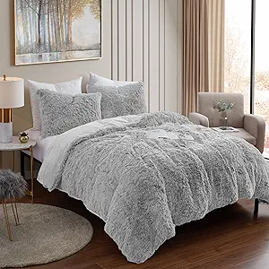 Full Size Luxury Faux Fur Comforter Set - Soft & Breathable 7-Piece Bedding Collection - 1 Comforter, 1 Fitted Sheet, 1 Flat, 2 Pillowcases, 2 Pillow Shams - Deep Pocket - Premium Quality, Silver