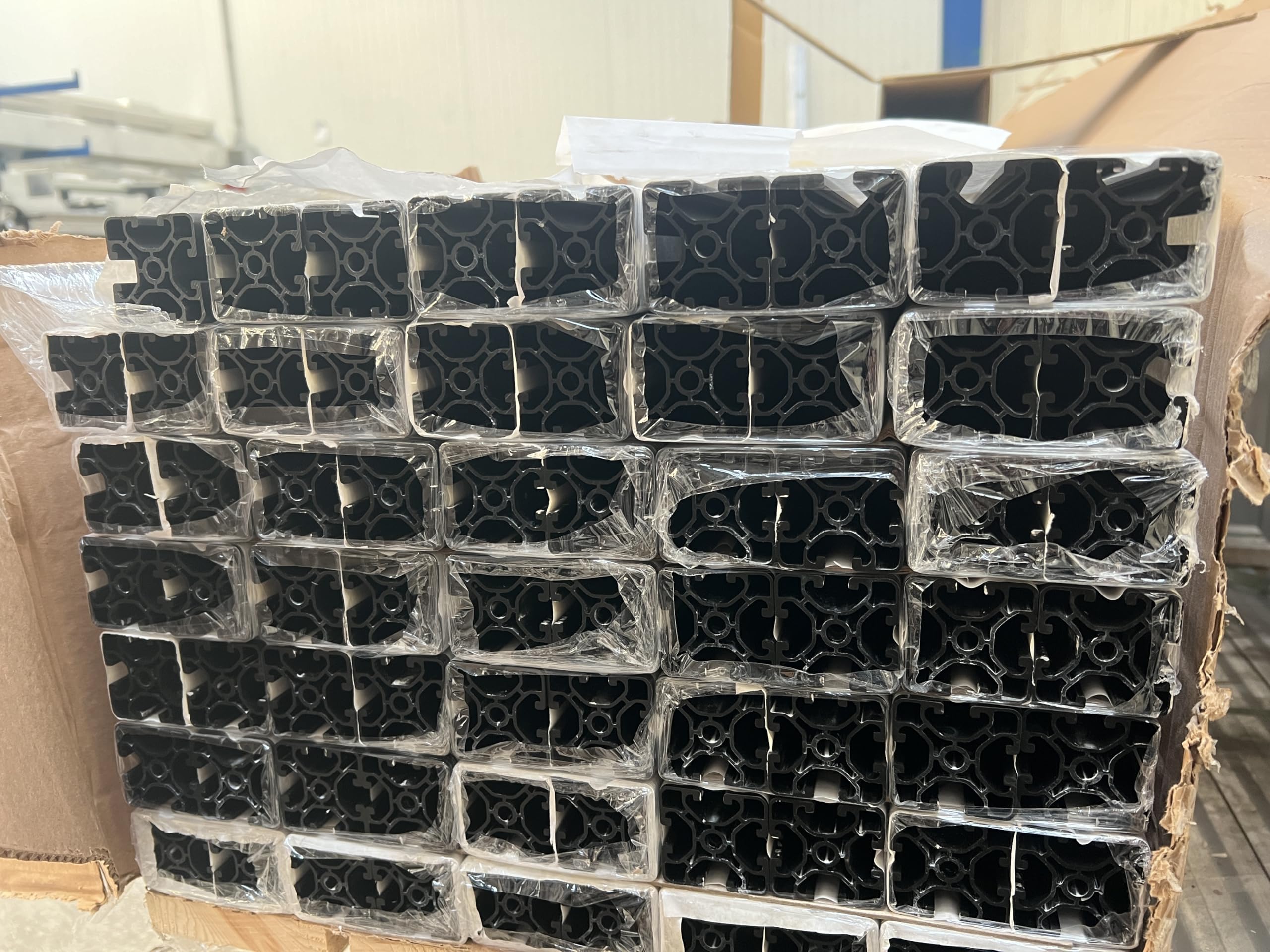 Aluprofil 40x40 mm | Nut 8 | Länge: 2000 mm = 200 cm | schwarz eloxiert | Aluminium Profil | Nutenprofil | Aluprofil | Alu Profil | Leicht | Montagesystem