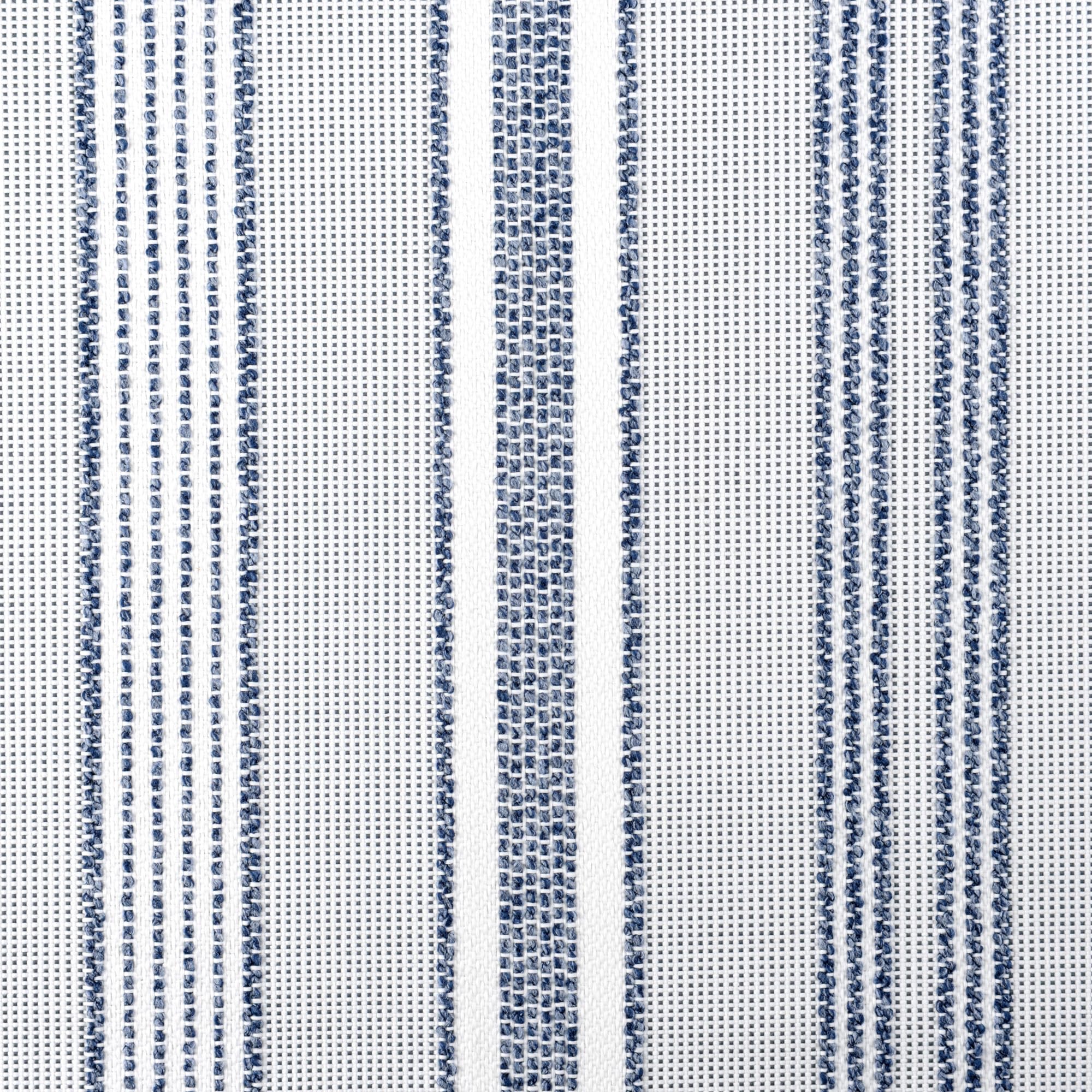 LINDER Rideau Outdoor à Rayures - tissé et Teint en France - Finition Oeillets Canon de Fusil antioxydant - Coloris Bleu Méditerrannée - Dimensions 140x265cm - 100% Polypropylène - Collection Plage