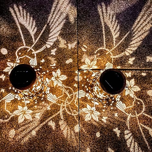 Miniatura 8 de Paquete de 4 linternas solares colgantes para exteriores, 4 faroles decorativos de metal ahuecados para colibrí, impermeables, luces LED decorativas