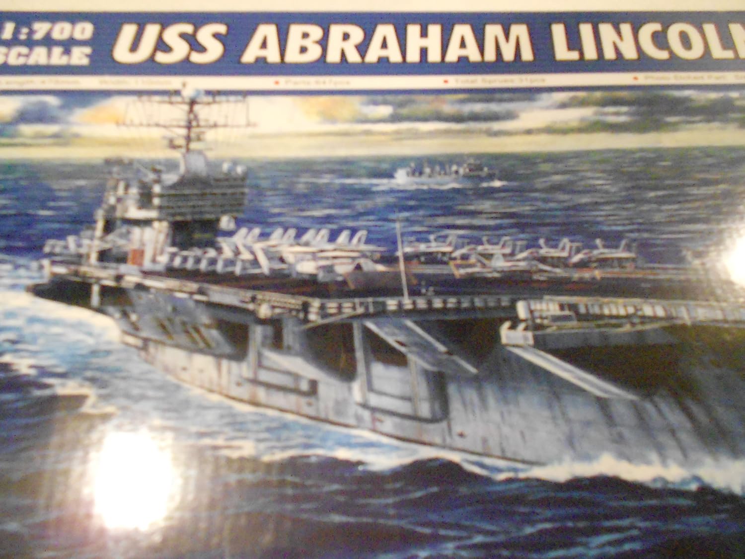 Trumpeter USS Abraham Lincoln CVN72 Aircraft Carrier (1/700 Scale)