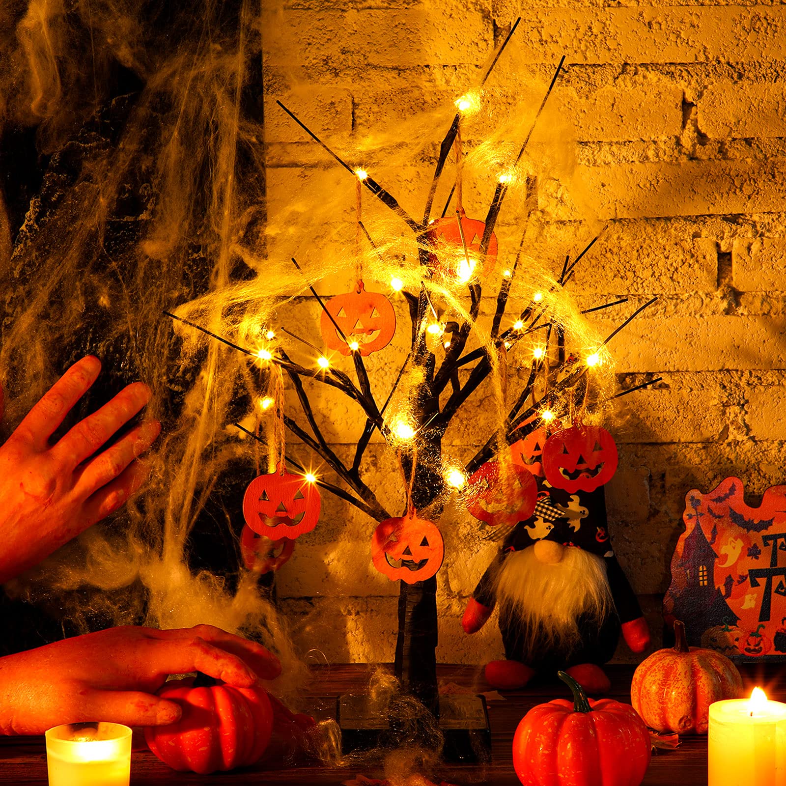 Amazon｜ハロウィン 黒 不気味な木 電池式 ハロウィン 人工木