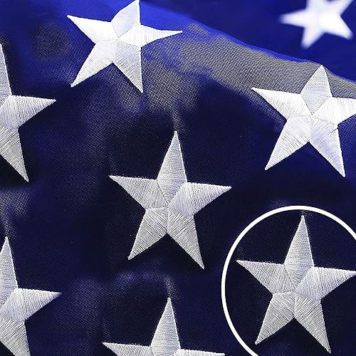 G128 - Bandera de Estados Unidos de 10 x 15 pies, estrellas bordadas de lujo, rayas cosidas, ojales de latón, resistente para uso en interiores y