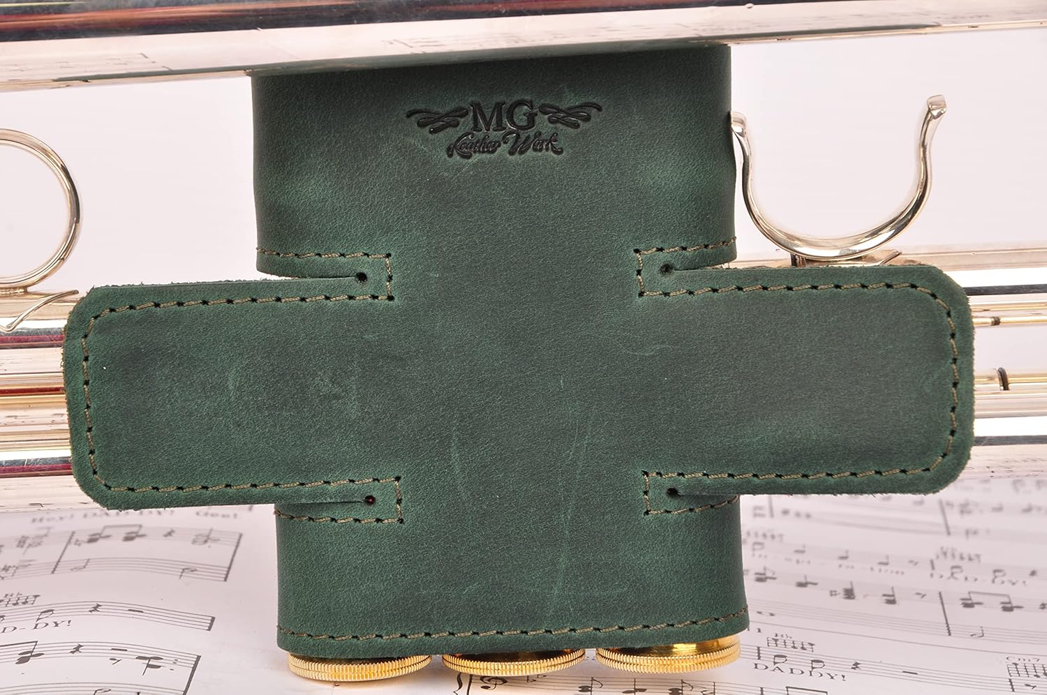 Trumpet Valve Guard Genuine Leather of protection and comfort (Guard, Green)