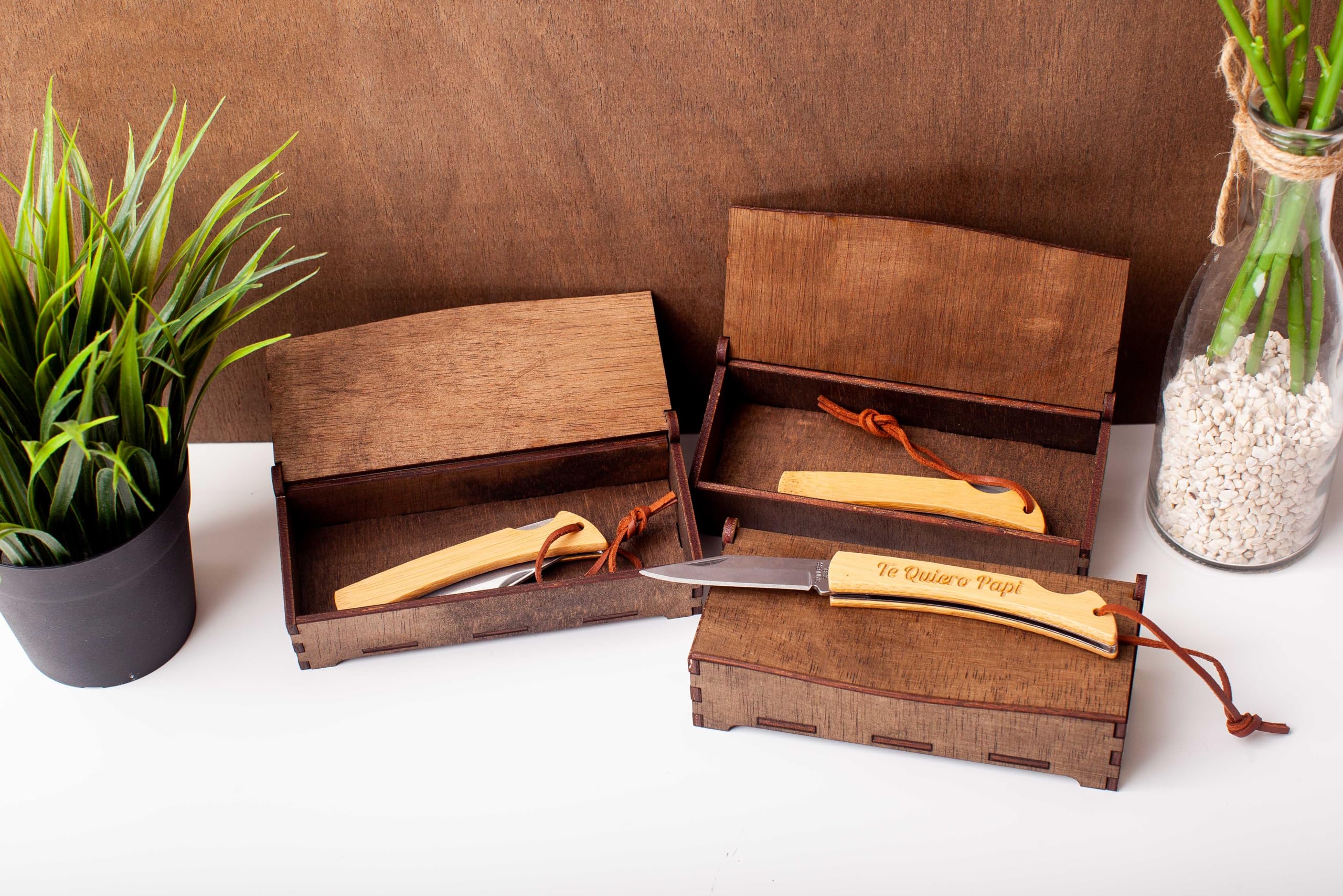 Navaja Personalizada Grabada con Nombre para Hombre – Regalo Original para Padre, Abuelo o Novio – Día del Padre, Cumpleaños y Aniversario – Caja Premium Incluida Olesea