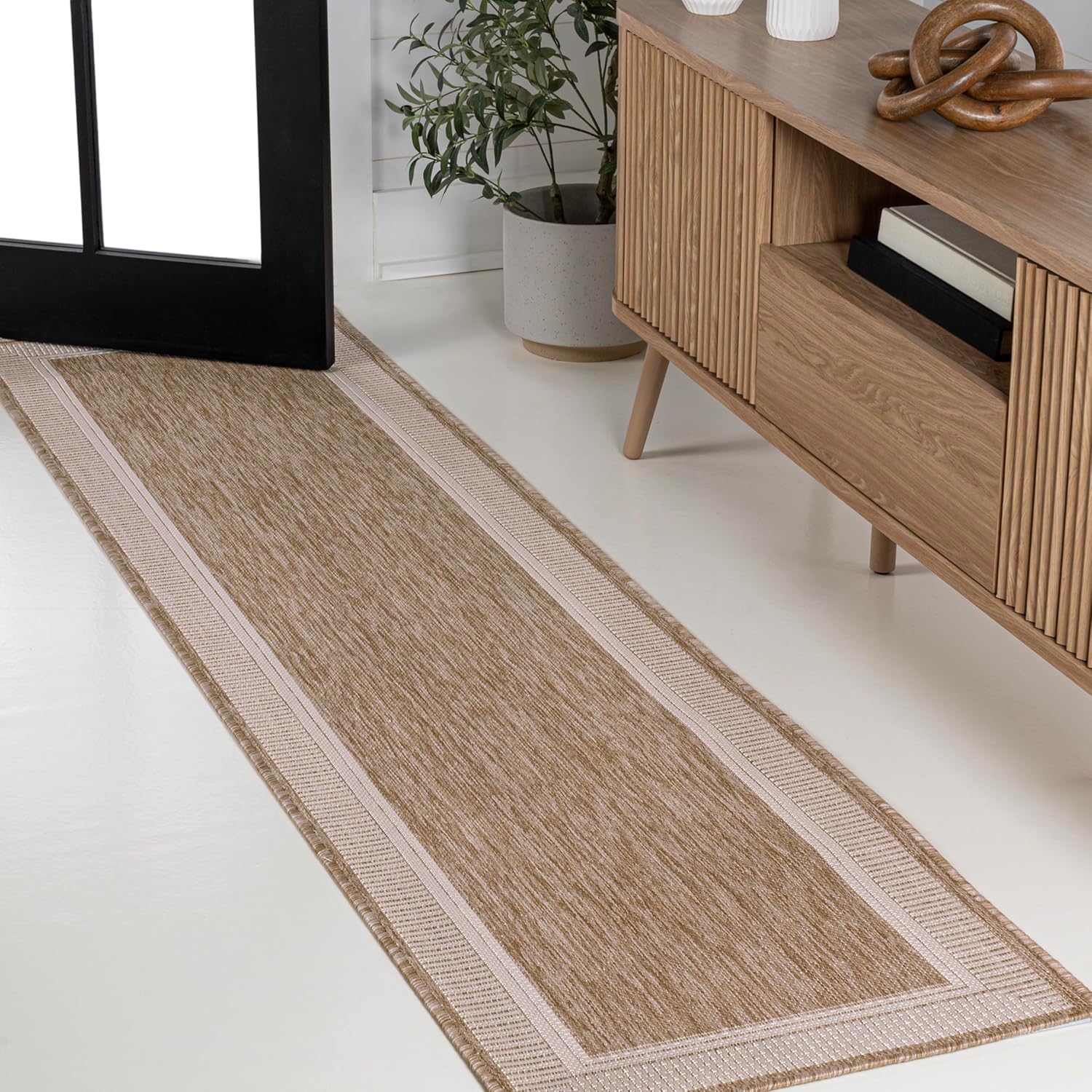 JONATHAN Y Wide Stripe Border Indoor Outdoor Runner Rug 2X8 Beige/Cream, Hali Coastal Casual for Backyard, Patio, Porch, Easy-Cleaning, High Traffic, Pet-Friendly, Non-Shedding (TSN211A-28)