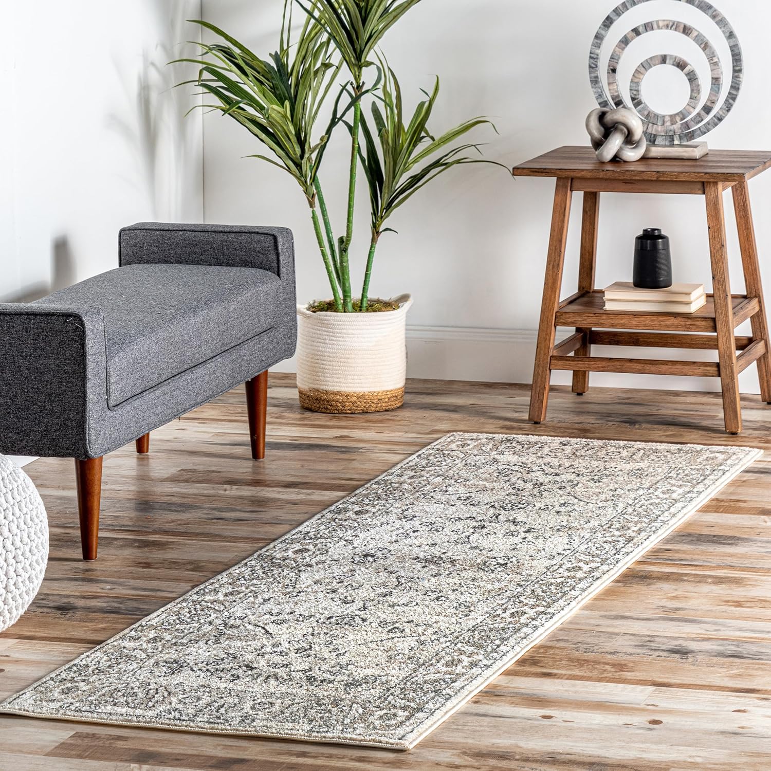 nuLOOM Rachel Vintage Fringe Runner Rug, 2' 6" x 6', Beige