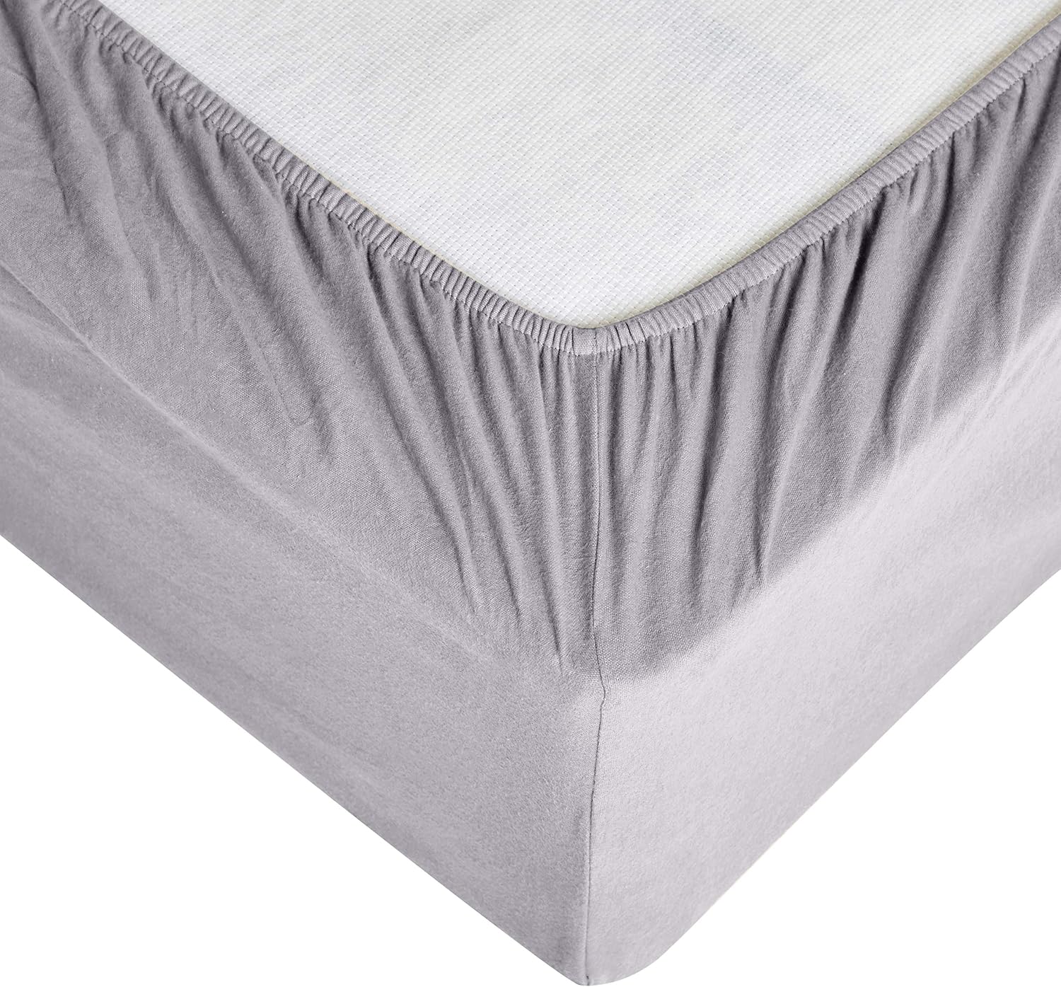 Amazon Basics Everyday Flannel Bed Sheet Set - California King, Grey