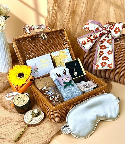 Regalos de Navidad para mujeres, caja de regalo tejida vintage marrón, juego de 11 cestas de regalo para mujeres que lo tienen todo, feliz