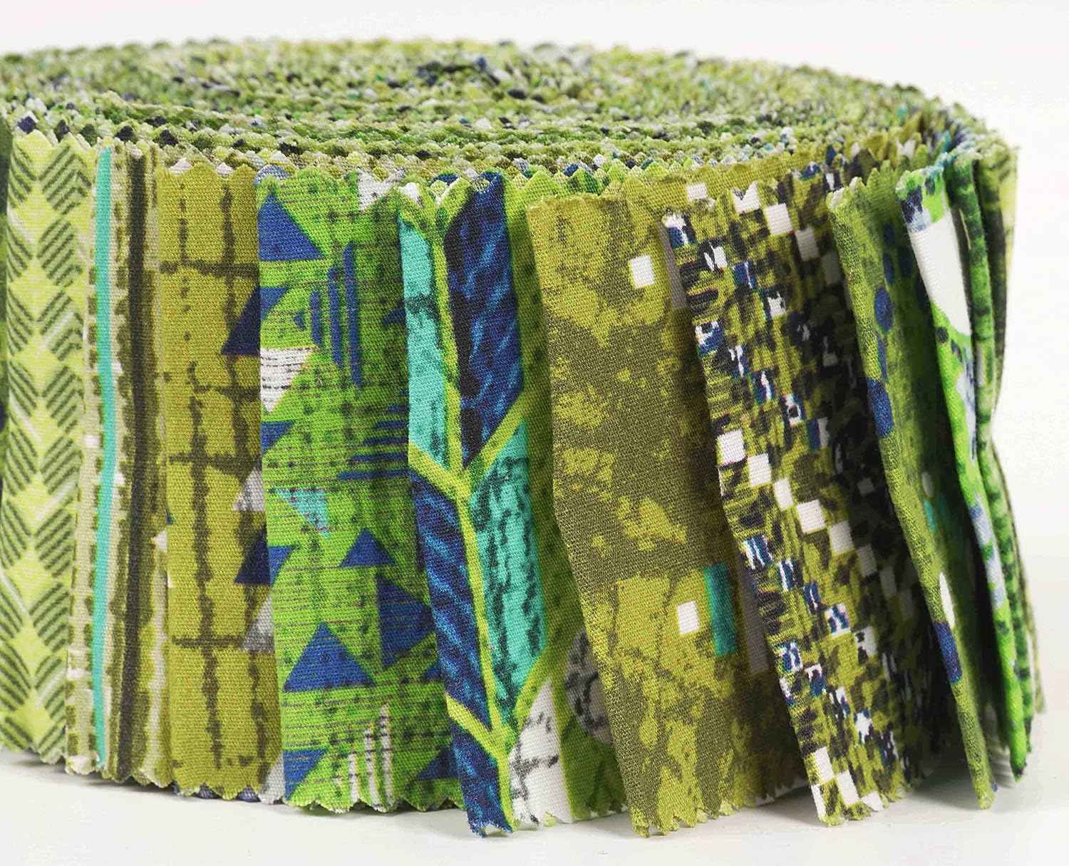 Soimoi Green Jelly Roll 40 Strip Assorted Bundle, Fabric Strips for Quilting, 100% Cotton Fabric Jelly Roll Bundle for Scrapbooking, Precut Quilt Projects, DIY Crafts - Geometric & Texture Print