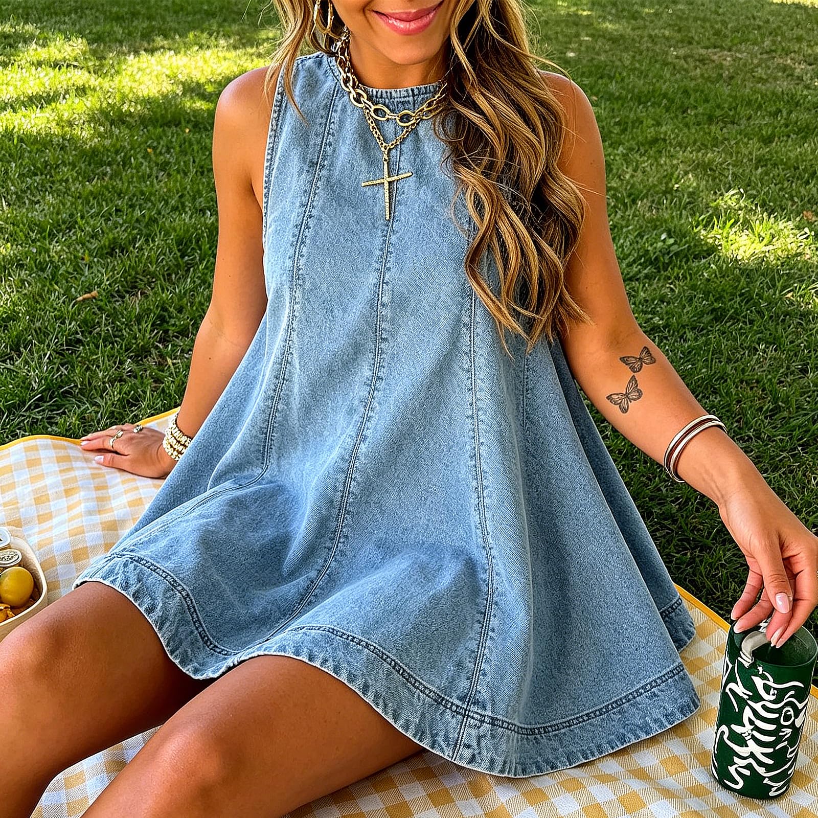 Conjunto de dos piezas de mezclilla para mujer: Top sin mangas acampanado y falda de talle alto — Estilo casual, suave y ligero, ideal para el verano y la playa.