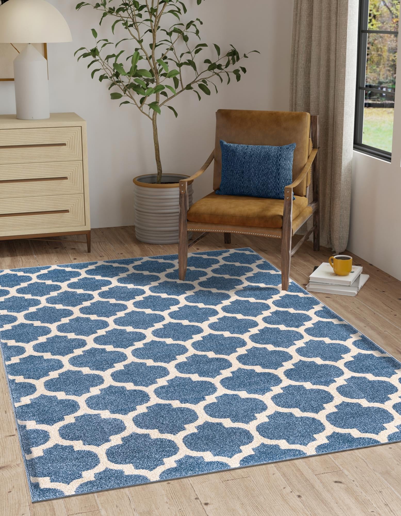 Rugs.com Lattice Collection Rug – 4x6 Light Blue Medium-Pile Rug Perfect for Entryways, Kitchens, Breakfast Nooks, Accent Pieces