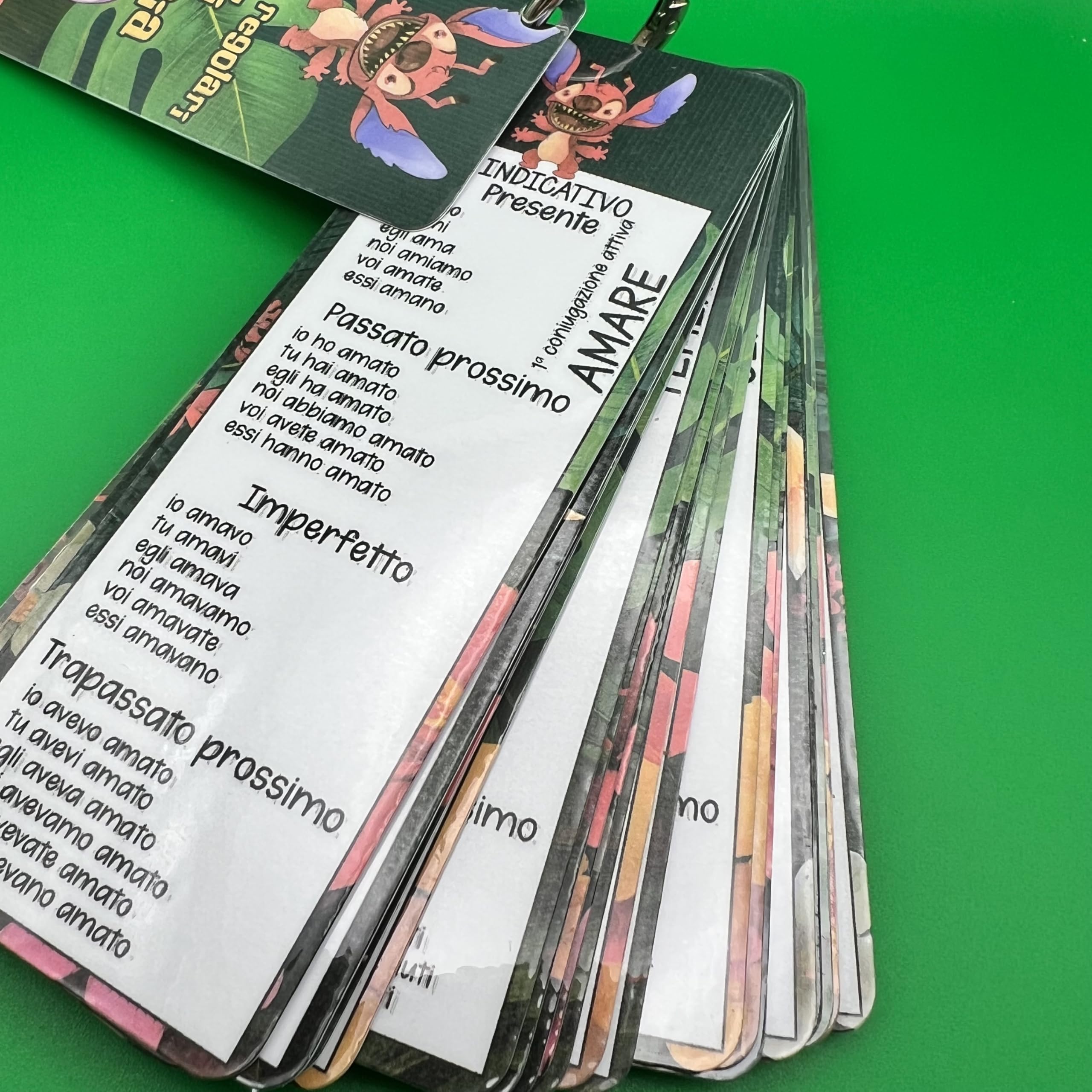 Schedine Verbi Regolari Personalizzate con Nome – Schede Didattiche Plastificate con Anello per Bambini – Personaggi Principesse, Maghi, Dinosauri, Fumetti – Scuola Primaria