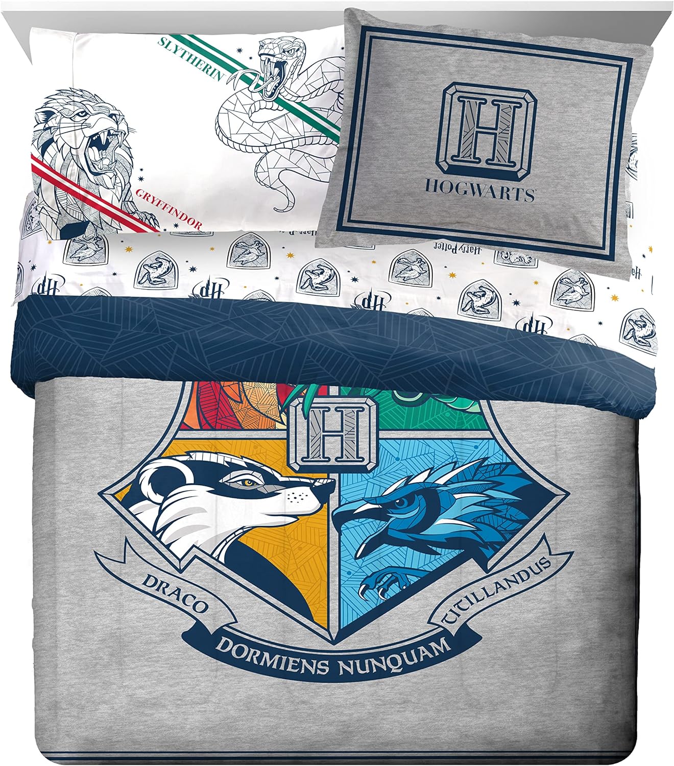 Jay Franco Harry Potter Stand Together 7 Piece Queen Size Bed Set - Includes Comforter & Sheet Set - Super Soft Kids Bedding Fade Resistant Microfiber (Official Harry Potter Product)