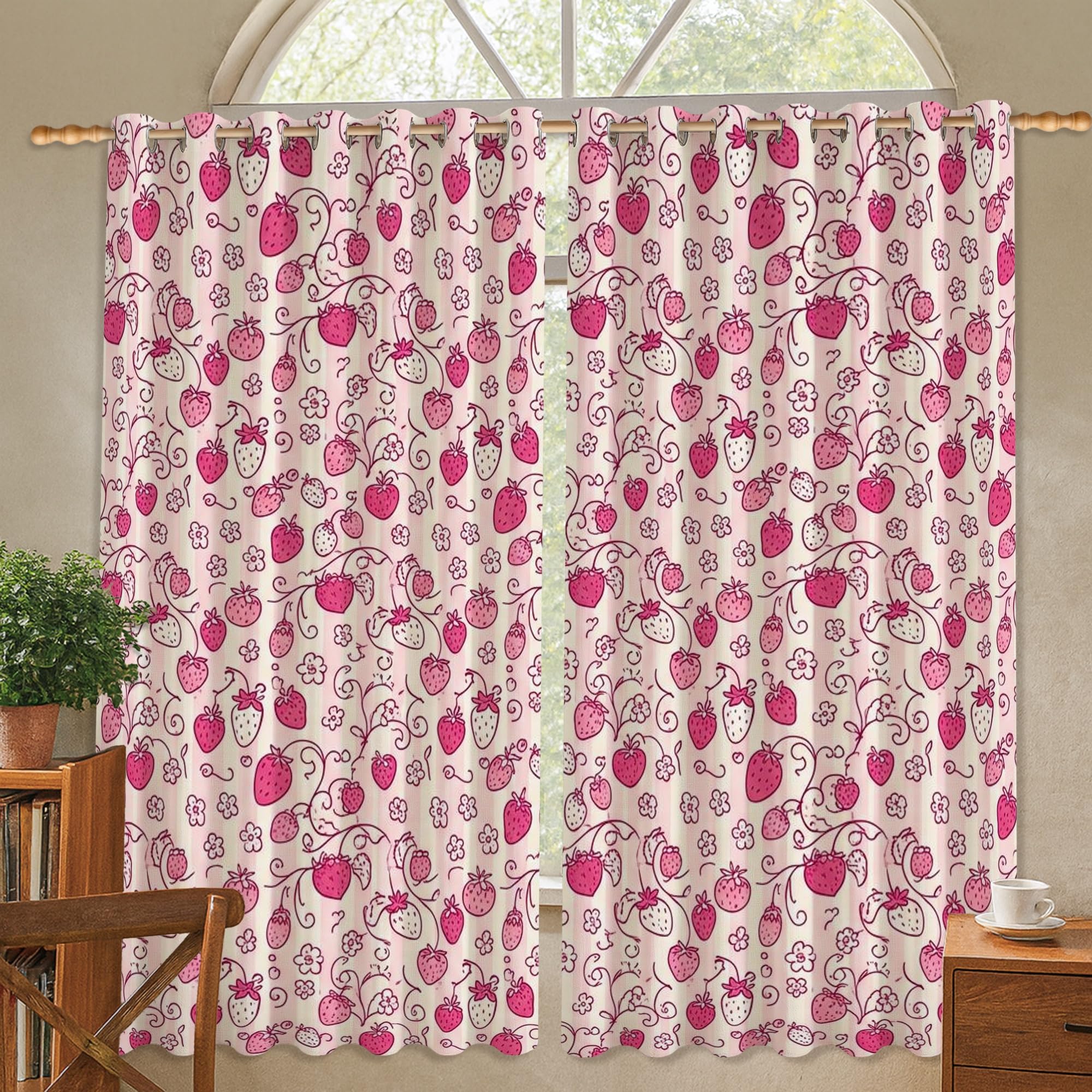 Rideau occultant isolant thermique salon cuisine motif fraises fleurs de vigne 132x137