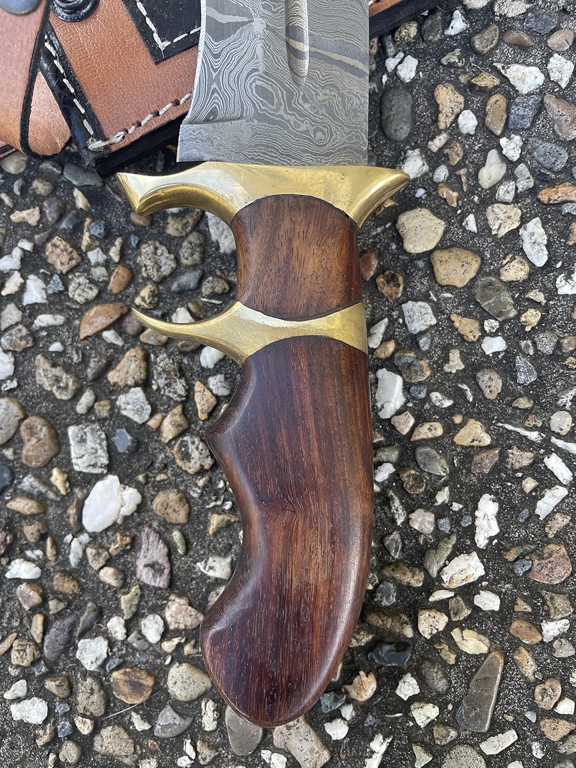 Nooraki BK-358 Handmade Damascus Steel Fixed Blade Hunting Knife with Leather Sheath, Multipurpose Knife with Rosewood Handle for Everyday Carry, Outdoor Camping & Hunting, 13" Length : Sports & Outdoors