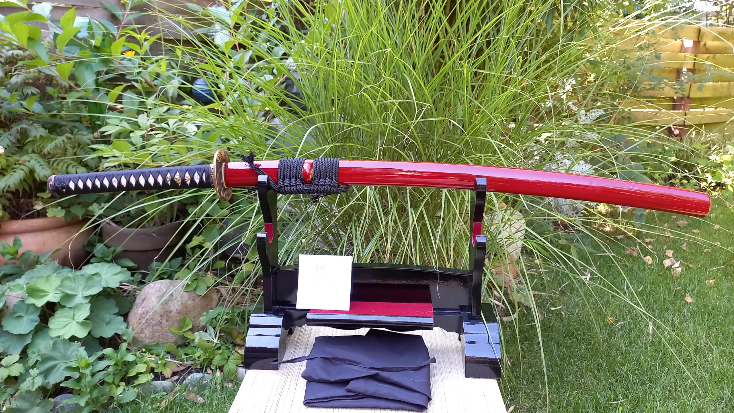 Samurai Schwerter Dragon Samurai Katana - scharf, echt & handgeschmiedet - gefaltetes Katana Schwert ohne Ständer - echtes Japanisches Samurai Sword aus Kohlenstoffstahl - Japan Deko Katanas
