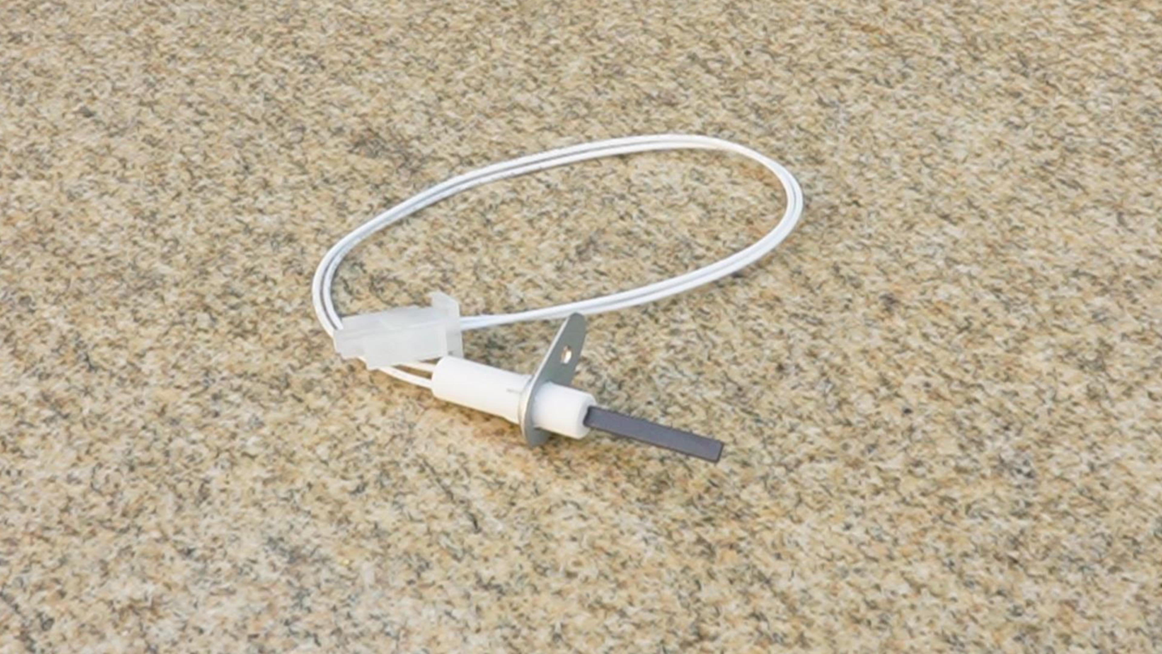 Amazon.com: 19W61 Furnace Ignitor Assembly Compatible with Lennox