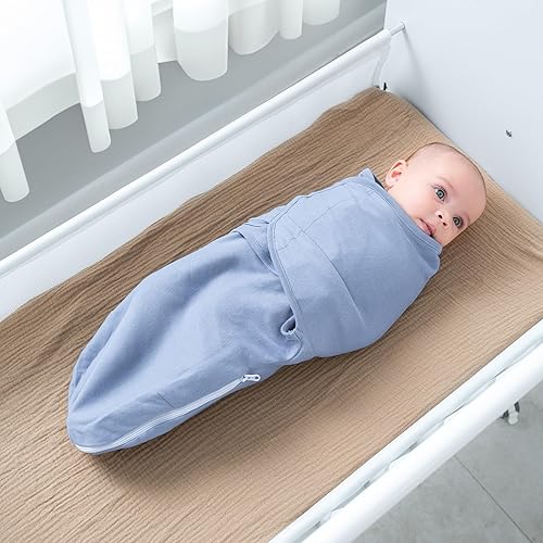 Miniatura 8 de Comfy Cubs Saco de dormir fácil ajustable con cremallera de fácil acceso y paños de muselina para eructos, paquete grande